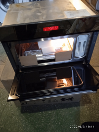 Новий духовий шкаф Indesit Sim1001