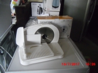 Нова ломтерезка SENCOR sfs1000wh