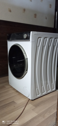 Пральна машинка  з сушилкою Sharp ES- NFB 814 AWC-EN