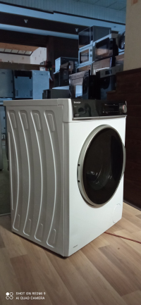 Пральна машинка  з сушилкою Sharp ES- NFB 814 AWC-EN