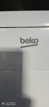 Нова посудомийна машина Beko DFN05321W