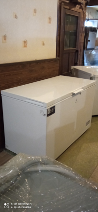 Морозильна камера скриня Elektrolux LCB3 LF38WO