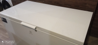 Морозильна камера скриня Elektrolux LCB3 LF38WO